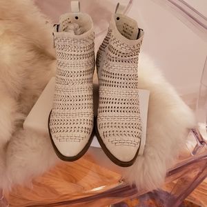 GAP leather woven booties